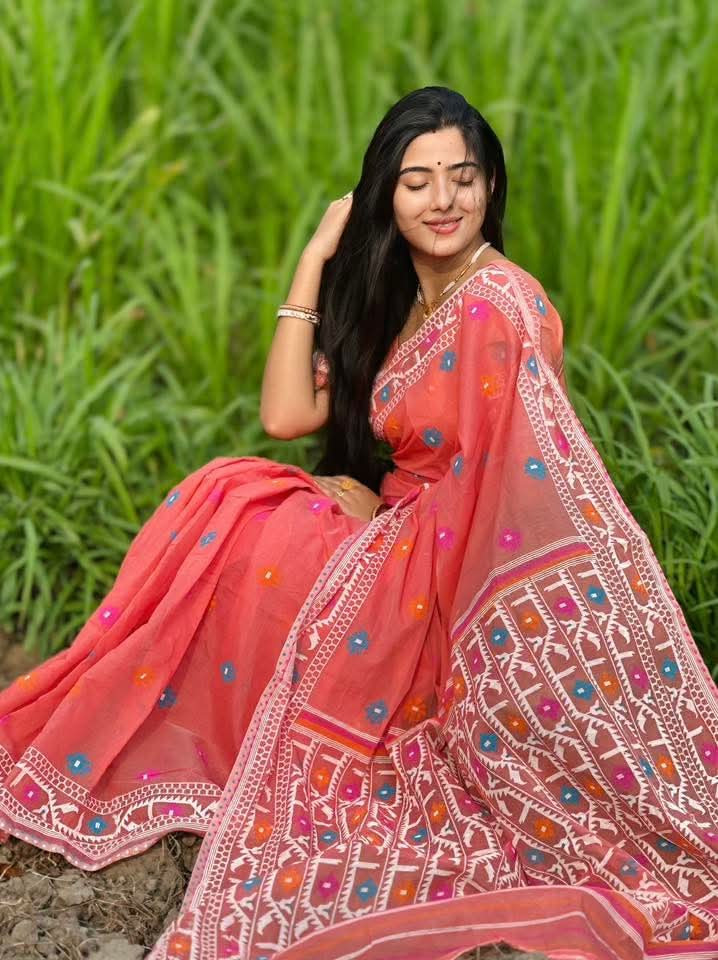 নকশি পাইর শাড়ি